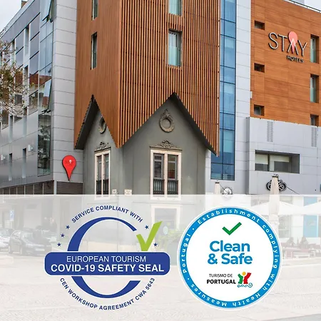 托里什韦德拉什中心酒店 4* 托里什韦德拉什