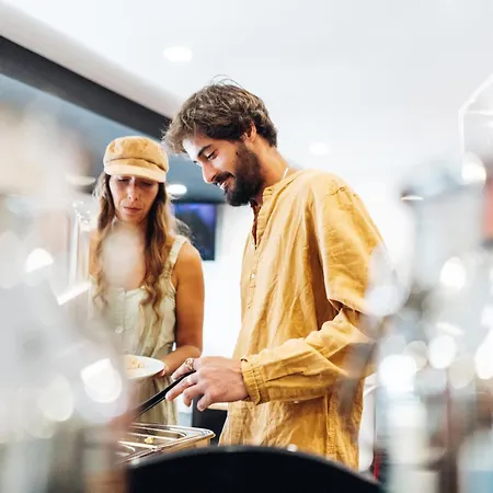 托里什韦德拉什中心酒店 酒店 托里什韦德拉什