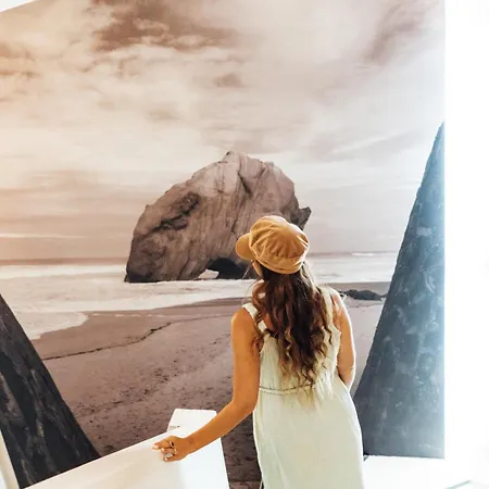 托里什韦德拉什中心酒店 酒店